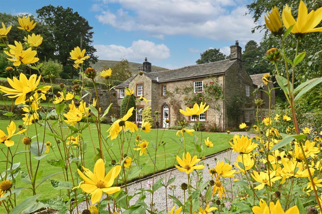 Property for sale! Edale